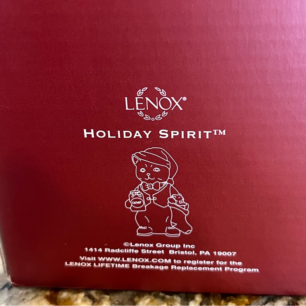 Lenox “Holiday Spirit” Cat Figurine - Picture 8 of 8